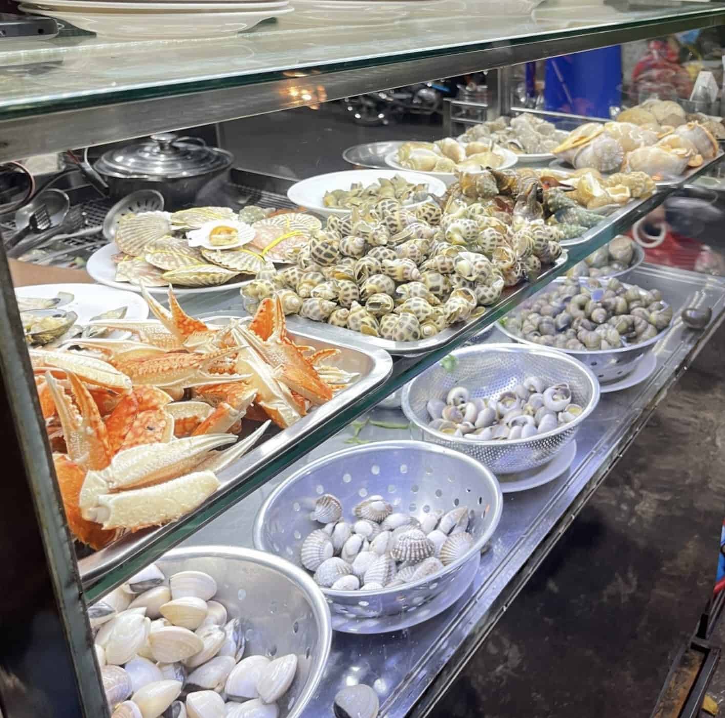 6 lý do bạn nên ghé Quán Ốc T2 Quận 10