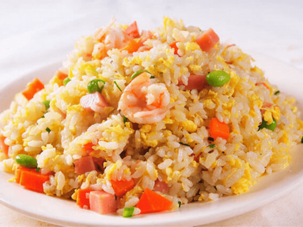 Cơm chiên hải sản trứng