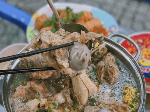 Lẩu lẩu xí quách