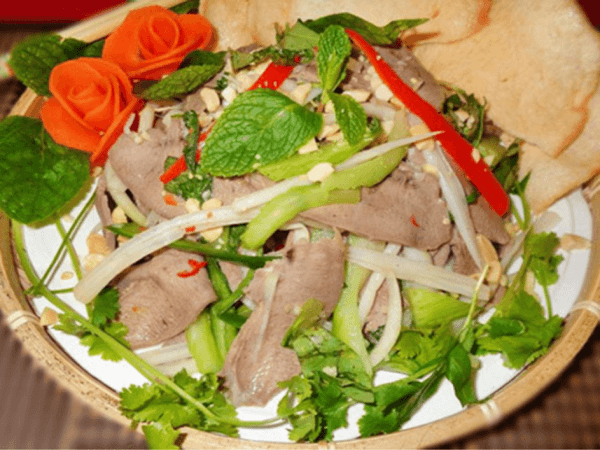 Lưỡi heo hấp gừng
