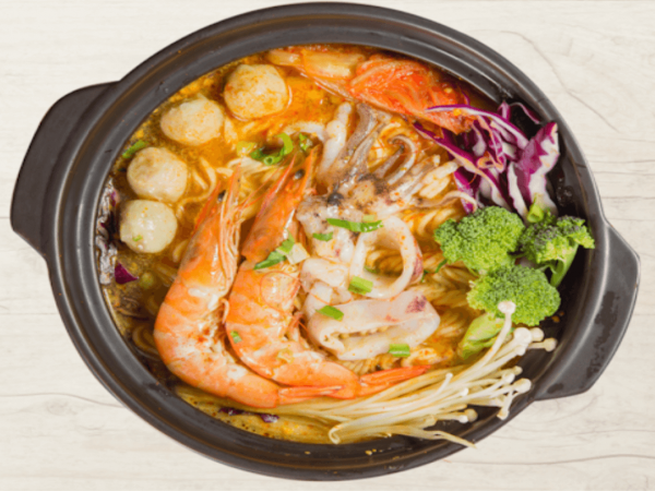Mì cay hải sản