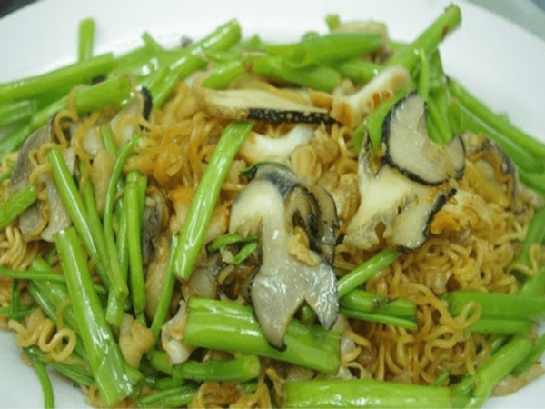 Mì xào ốc giác